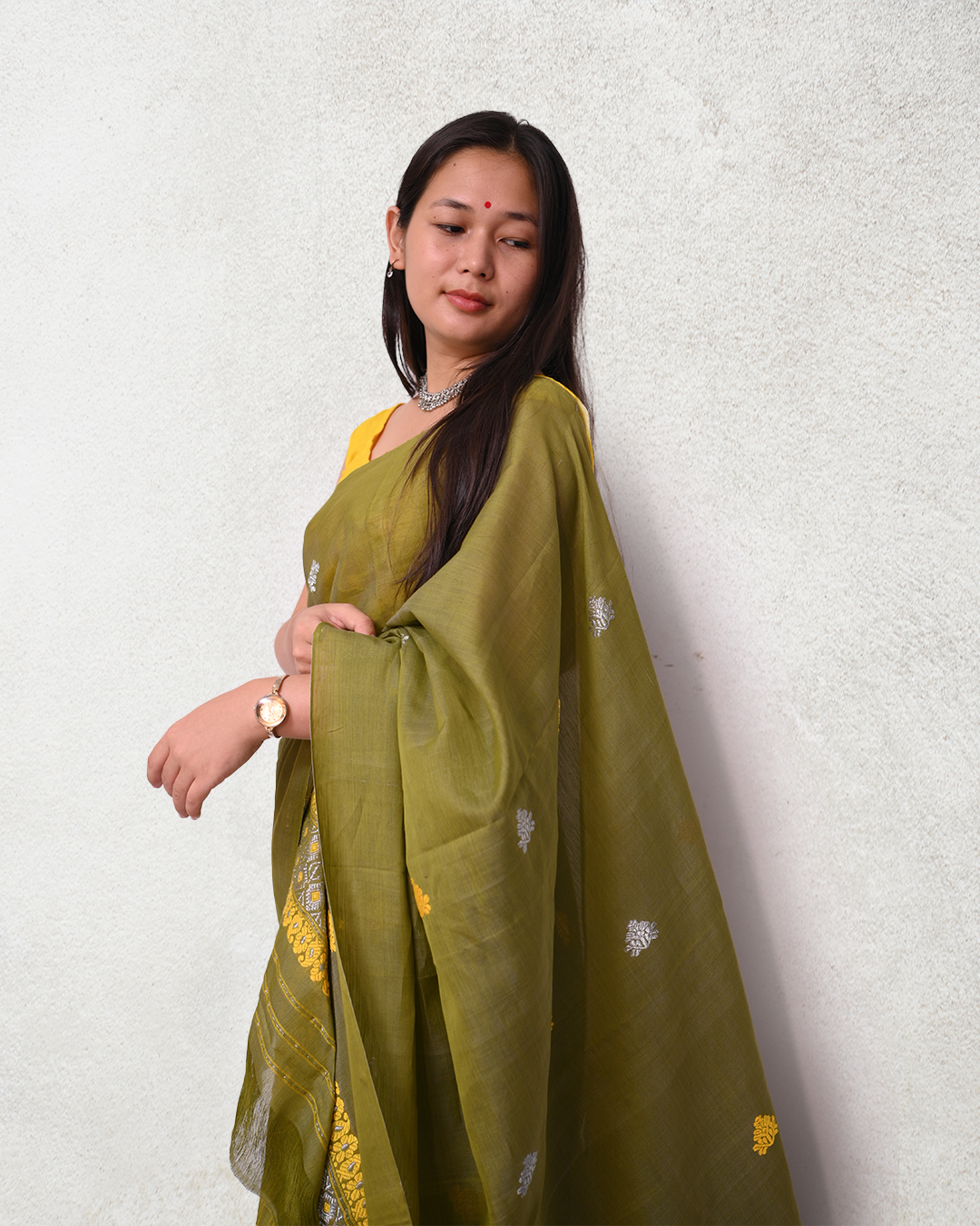 Handcrafted Bottle Green Nooni Cotton Mekhela Sador with Unstitched Blouse Piece