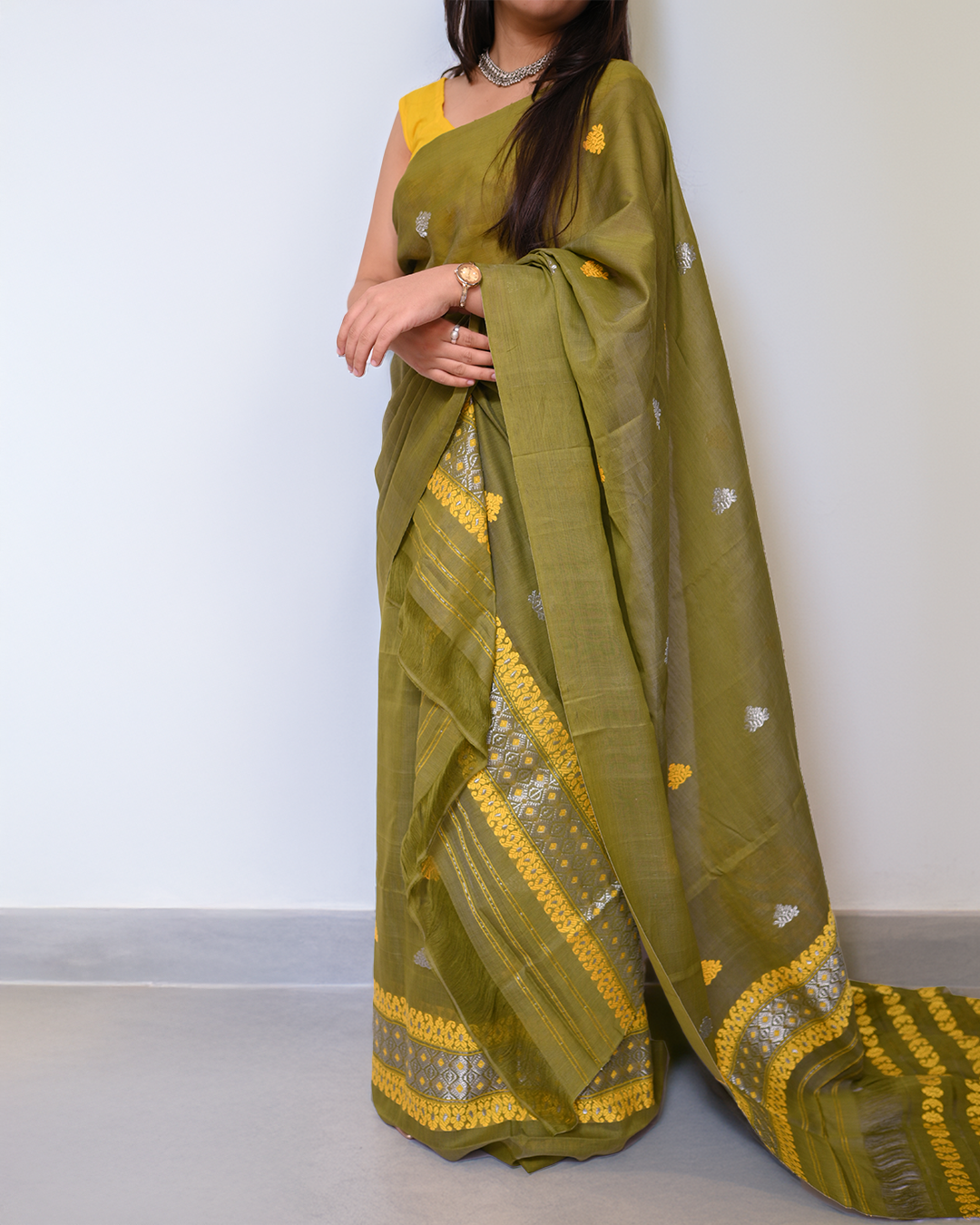 Handcrafted Bottle Green Nooni Cotton Mekhela Sador with Unstitched Blouse Piece
