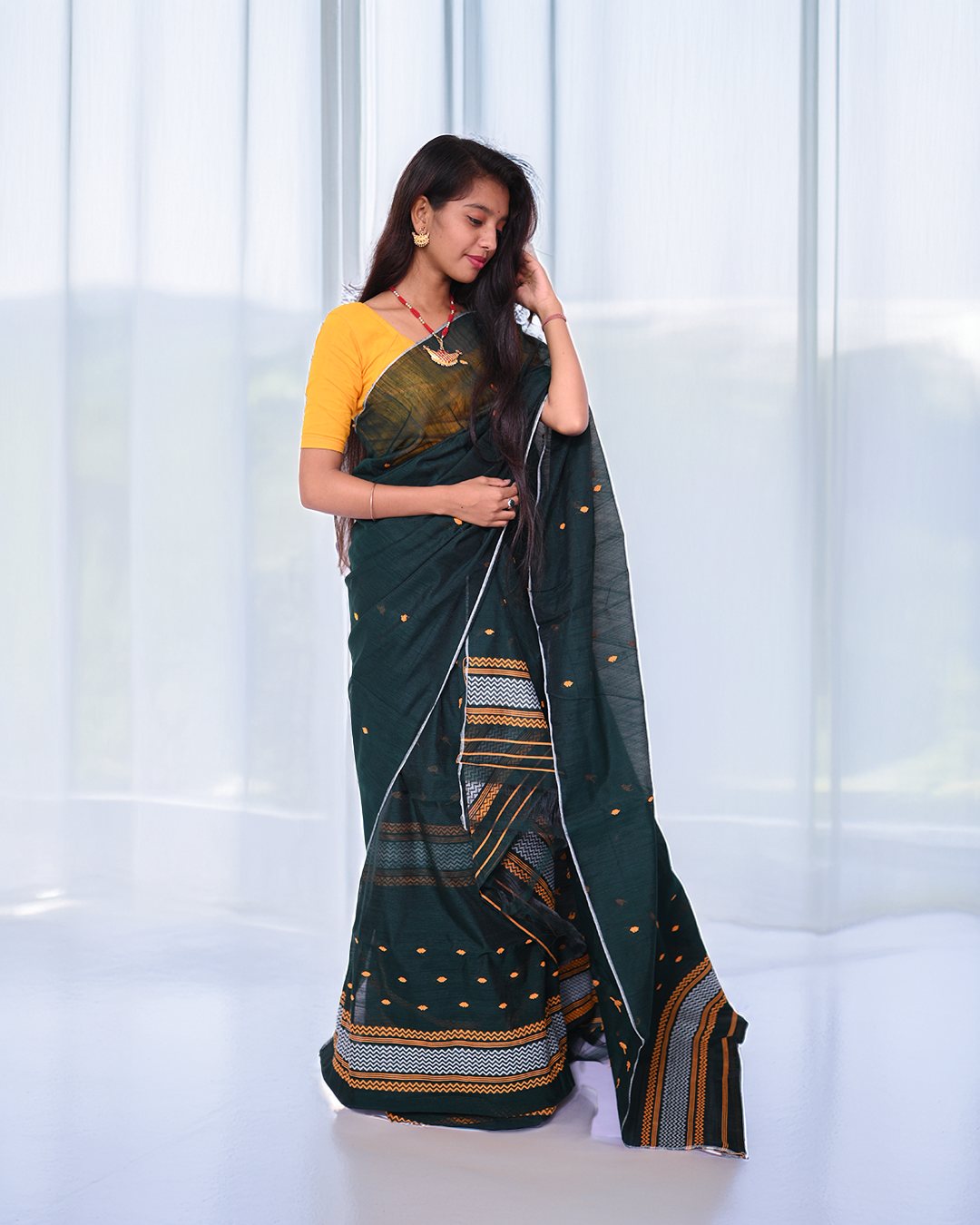 Handcrafted Dark Green Staple Cotton Mekhela Sador with Unstitched Blouse Piece