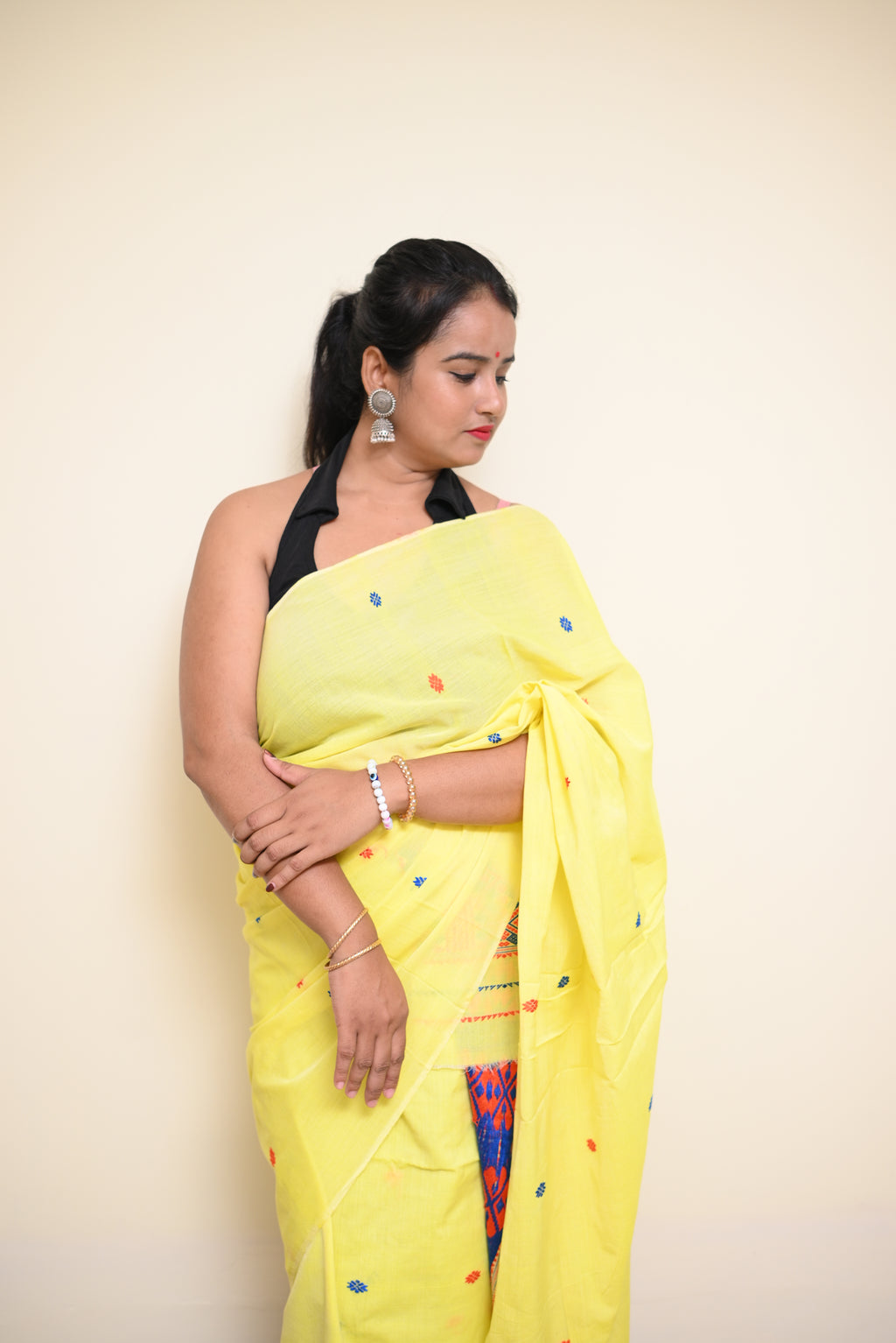 Padmini Sunshine – Yellow Handwoven Padmini Mekhela Sador with Missing Jura Motifs (Ready to Wear)
