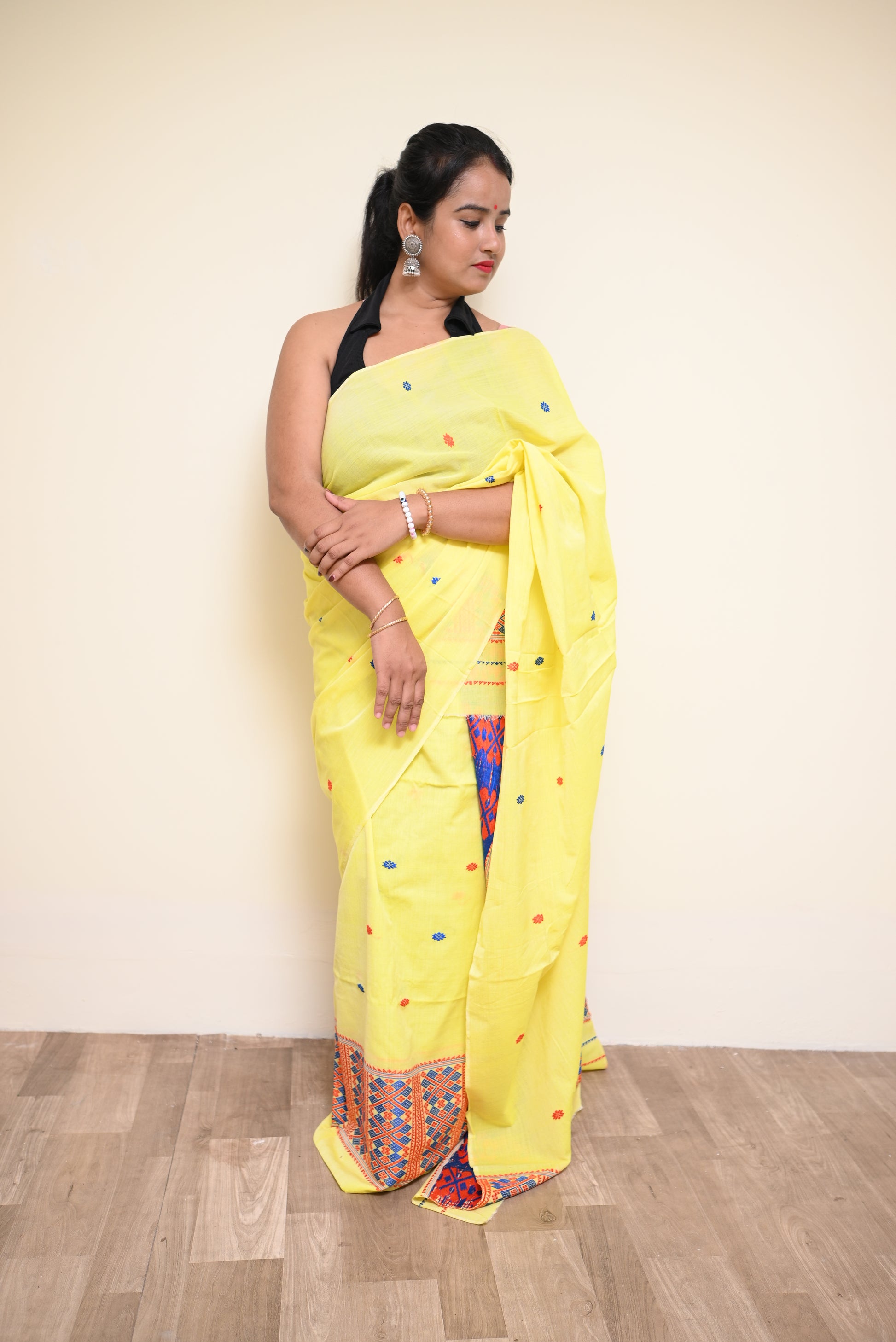 Padmini Sunshine – Yellow Handwoven Padmini Mekhela Sador with Missing Jura Motifs (Ready to Wear)