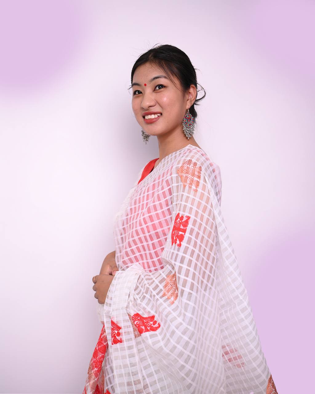 Handcrafted Off-White Checkered Pattern Kesapat Cotton Mekhela Sador with Unstitched Blouse Piece